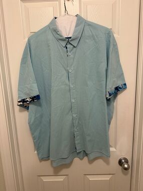 HardaddyMen's Light Blue Short-Sleeve Button-Down Shirt with Patterned Cuff Trim